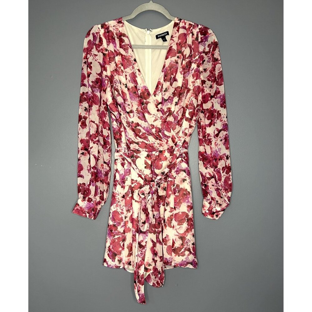 Express Romper Womens M Pink Floral Surplice Long Sleeve Tie Waist‎ Valentine